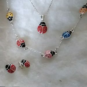 Knecklace bracelet and earrings